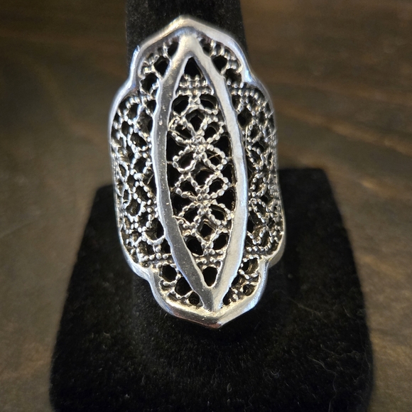 Jewelry - Vintage Silver Filigree Ring